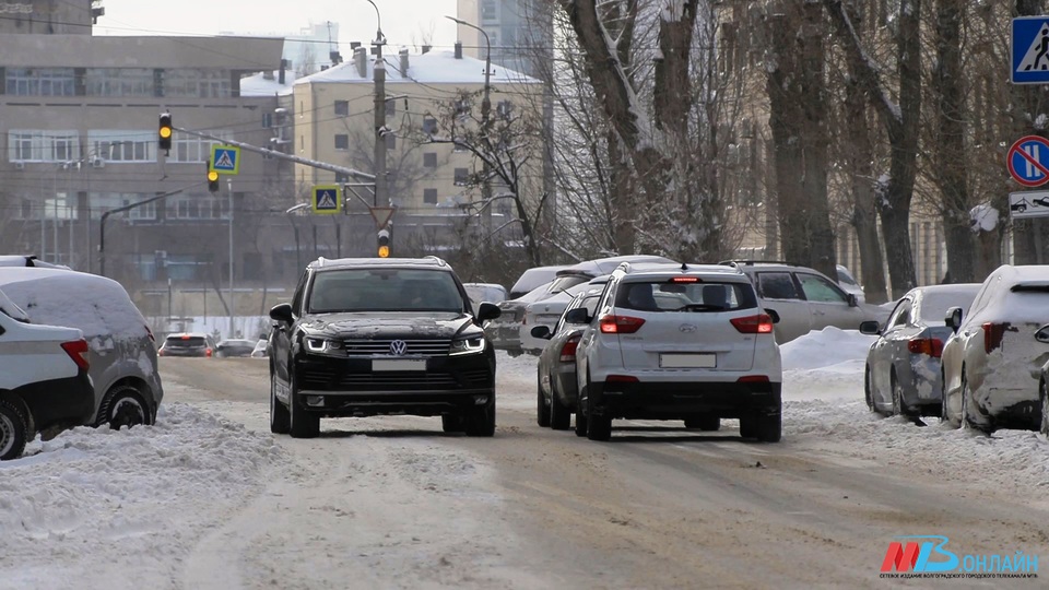 Волгоградцев возмутил взрывной рост цен на услуги такси 13 января